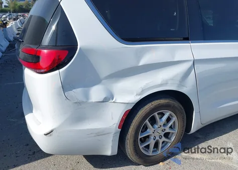 2022 Chrysler Pacifica Touring L z USA, uszkodzony, nr VIN 2C4RC1BG9NR209216